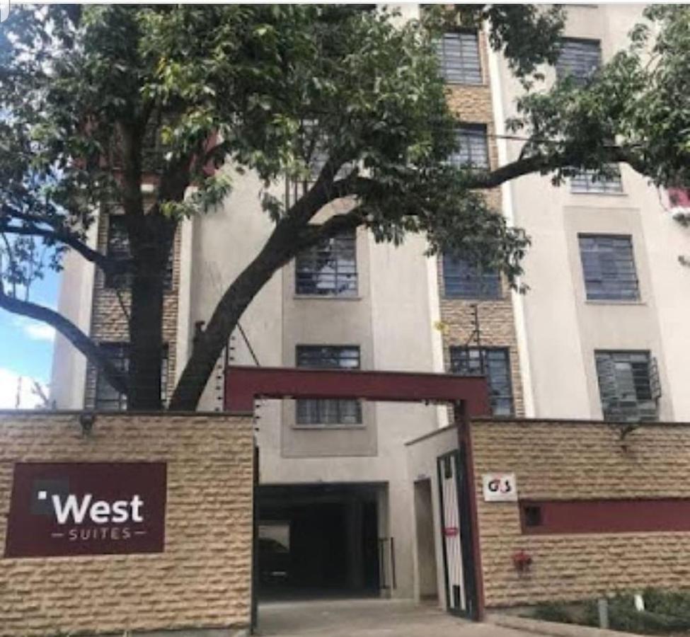 Nairobi West Suites Eksteriør bilde